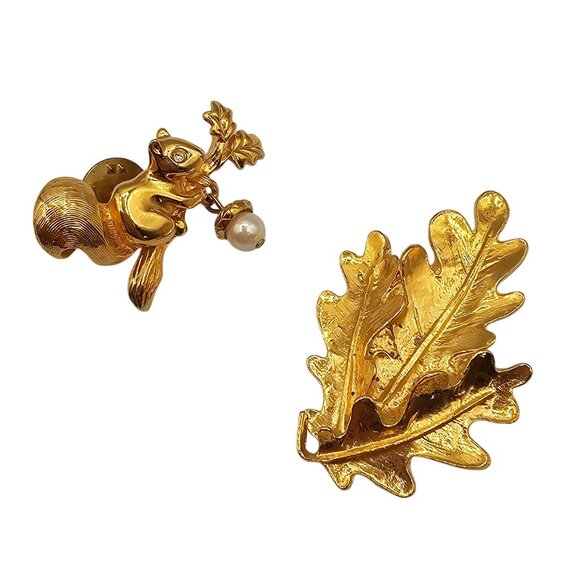Avon GoldTone Squirrel Oak Leaf Fairy Cabin CottageCore Whimsy Fall Harvest Pins - Picture 2 of 13